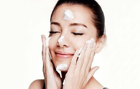 Quand est-il temps de se laver le visage avec du savon?